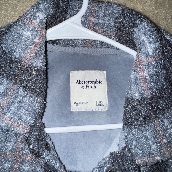 Abercrombie Sherpa Shacket - Picture 4 of 5